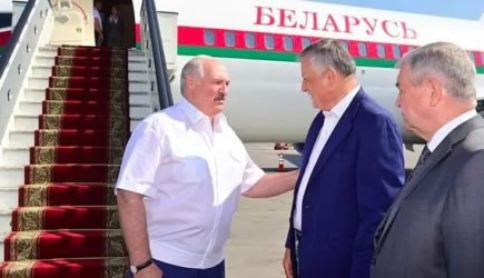 &laquo;В&nbsp;Беларуси невыносимо&raquo;: Лукашенко сделал признание во&nbsp;время визита в&nbsp;Россию