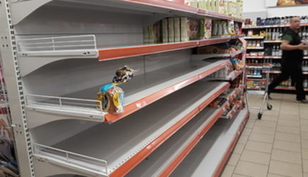 Ретейлеры припугнули чиновников «пустыми полками» в магазинах