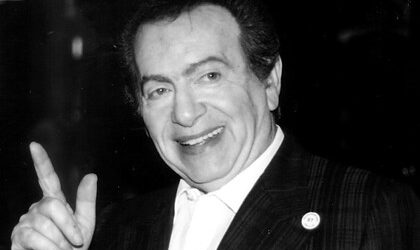 Умер в больнице: не стало знаменитого юмориста