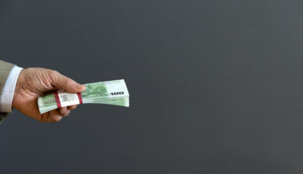 30 тысяч всем рожденным до 1991 года: «Выплаты от государства» взбудоражили Рунет