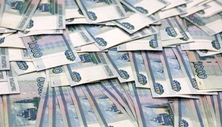 Госдума утвердила повышение фиксированной выплаты к пенсии до 6400 рублей