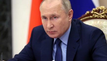 Путин о выплате по 14 000 рублей всем пенсионерам: разъясняем приказ