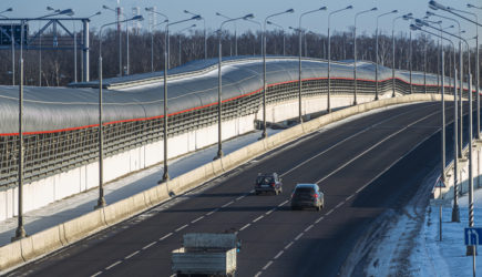 11 человек пострадали в массовой аварии с 40 автомобилями на въезде в Подмосковье