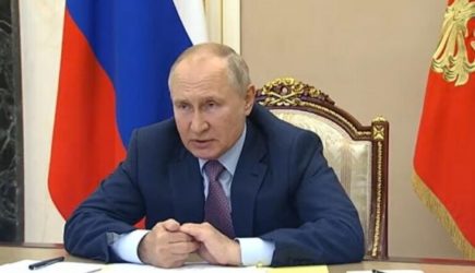 Путин дал две недели на подготовку к новому удару пандемии