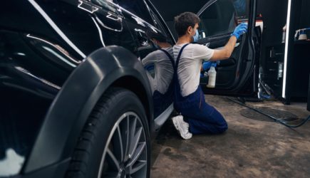 Французская компания Renault планирует продать &laquo;АвтоВАЗ&raquo;