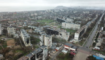 Украинские военные сдаются в плен. «Азовсталь» покинули несколько боевиков ВСУ