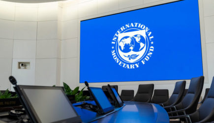 МВФ: власти России смогли сдержать &laquo;финансовый коллапс&raquo;