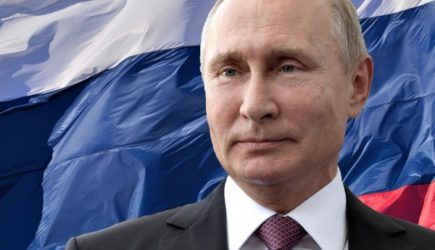 Путин поручил представить идеи по дополнительной индексации зарплат и пенсий