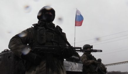 В Госдуме предложили отменить возрастную планку для службы по контракту