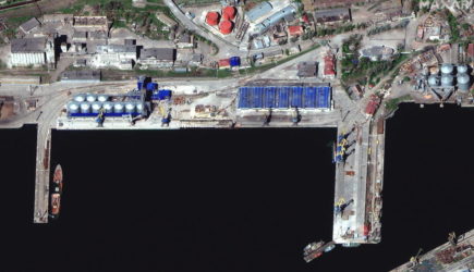 Власти Украины издали приказ о закрытии четырех морских портов