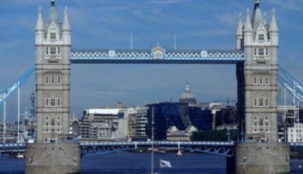 Британия нашла ещё одного &laquo;мальчика для битья&raquo;, который не хочет душить Россию