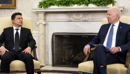 Эйфория от поддержки: Во Франции вскрыли проблемы США на Украине
