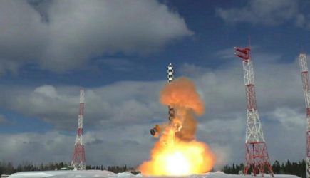 «Снесем полберега континента»: Россия нашла способ разобраться с недружественными странами