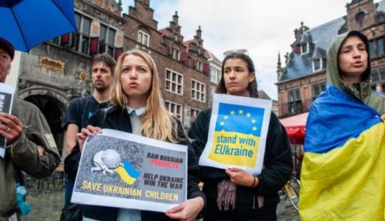 &laquo;Вот вам &laquo;це Европа!&raquo;: Украинских беженцев начали выселять из отелей в Болгарии