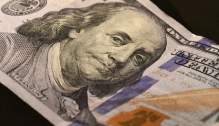 Для тех, у кого валютные сбережения &ndash; прогноз неутешительный