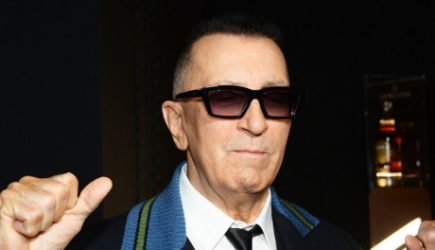 «Нашел единственную»: женатый Буйнов явил миру свою молодую любовницу на старости лет