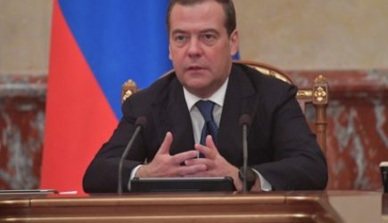 &laquo;Бизнесмен и стиляга&raquo;: как выглядит и живет красавчик-сын Дмитрия Медведева