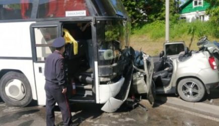Автобус с&nbsp;40&nbsp;детьми попал в&nbsp;ДТП на&nbsp;российской трассе