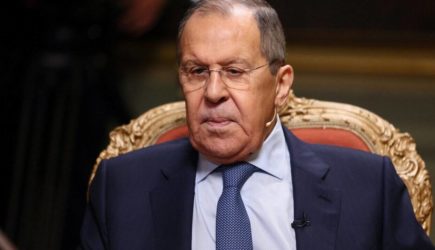 Лавров отреагировал на поставки дальнобойных ракет Украине
