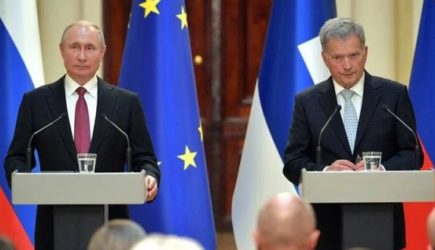 Слова Путина заставили президента Финляндии отменить встречу с королем Швеции