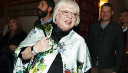 Сыновья кинули больную Крючкову на произвол судьбы