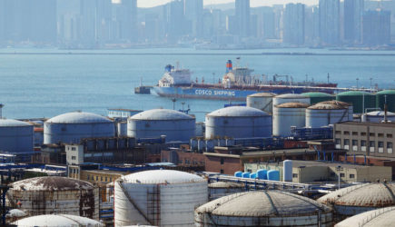 Китай отреагировал на призыв США к санкциям против Пекина за покупку нефти из РФ