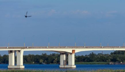 В Херсонской области подорвали три моста перед наступлением ВСУ