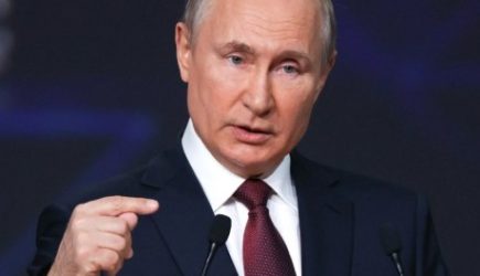 Путин заявил о нарастании угрозы ядерной войны