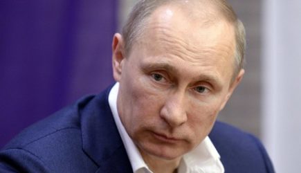 Кремль не покажет фото и видео с крещенских купаний Путина