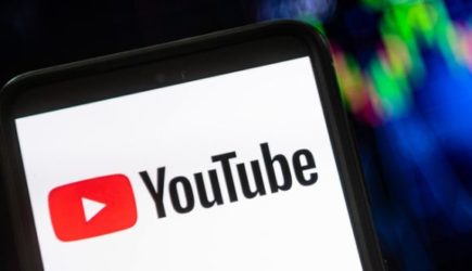 YouTube связал руки: Политолог нашёл способ решить проблему