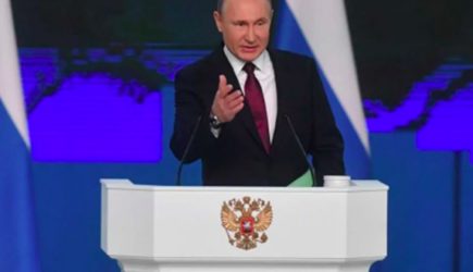 Путин заявил, что выступает с посланием в рубежное для России время