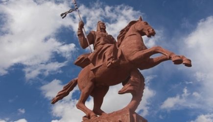 Госслужащих Киргизии обязали владеть киргизским языком
