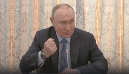 Путин сделал публичное предупреждение Шойгу