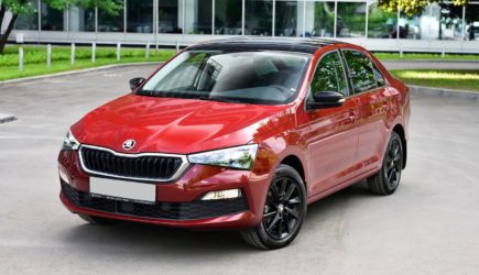 Компания Skoda объявила о приостановке производства из-за дефицита чипов