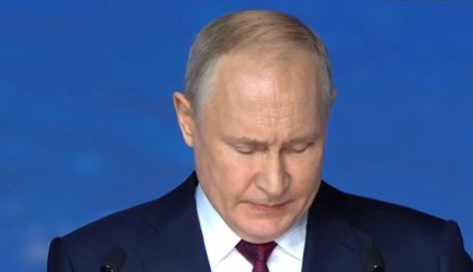 Выступление Владимира Путина на пленарной сессии ПМЭФ-2023