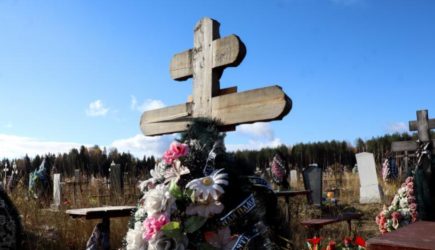 «Это ужасно»: неизвестные надругались над могилами участников СВО