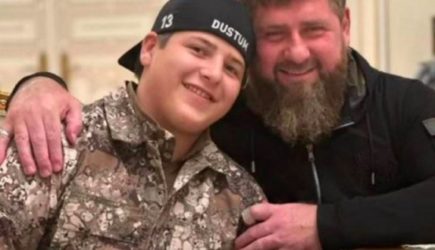 Кадыров отреагировал на&nbsp;слухи о&nbsp;том, что находится &laquo;при смерти&raquo;