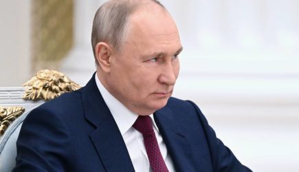 Путин выразил уверенность в победе России