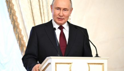 Путин: Россия поддерживает стремление африканских стран к прогрессу