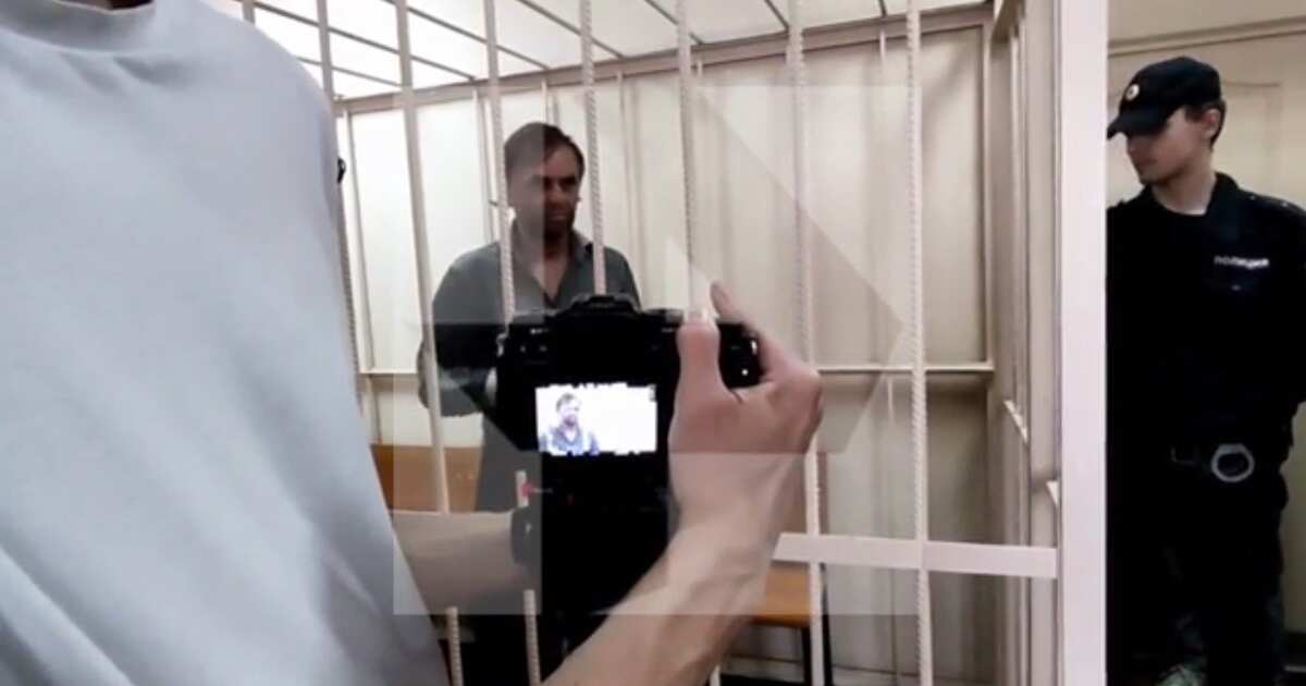 Кливлендские пленницы реальная история. Кливлендские пленницы реальная история. Держал девочку три года в плену. Держал девочку три года в плену. Держал девочку три года в плену.