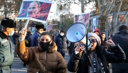 «Народ растерян и дезорганизован»: протест в Ереване глазами очевидца