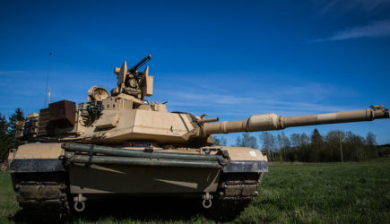 WSJ: танки Abrams бесполезны против российской обороны