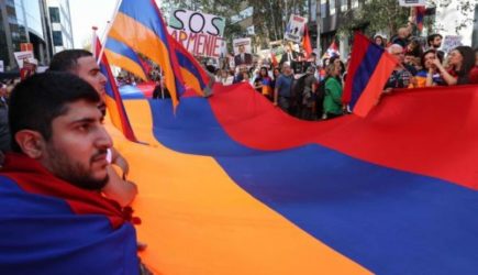 Армянский бунт в европейской столице: «ЕС продал Карабах за азербайджанский газ»