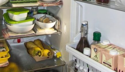 Пять продуктов, которые нельзя хранить в холодильнике: срочно достаньте их