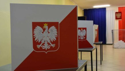 В Польше началось голосование на парламентских выборах