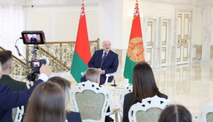 Лукашенко рассказал о том, когда войска НАТО были готовы войти в Белоруссию