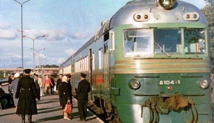 Пропавший советский поезд с детьми возник 40 лет спустя на вокзале