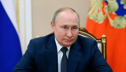 Путин заявил, что идея о переносе столицы Чечни из Грозного кажется странной