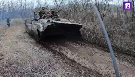 Десантники ВС РФ заставили бежать боевиков ВСУ при штурме Артемовского