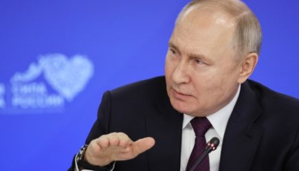 Путин сравнил бойцов СВО и звёзд с голой вечеринки Ивлеевой